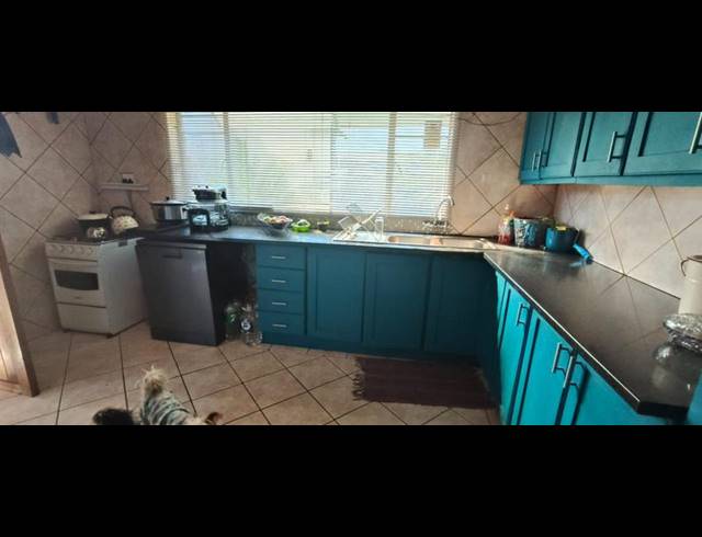 4 BEDROOM HOUSE FOR SALE IN BOOYSENS